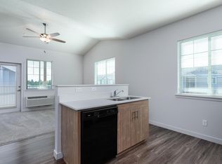 3760 Pacific Ave APT 143, Forest Grove, OR 97116