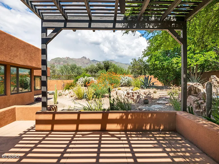 6561 N Avenida De Posada — Photo 46
