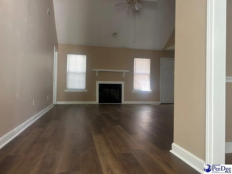 1334 Cabrillo Dr