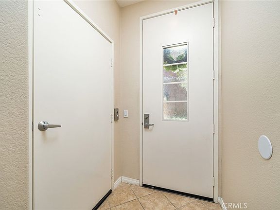 3rd image of 704 W 1st St