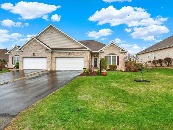 222 Denali Dr, Latrobe, PA 15650