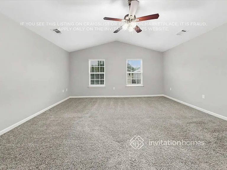 1719 Eastway Dr — Photo 12