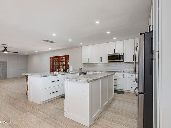 4th image of 2345 W BLACK CANYON Drive