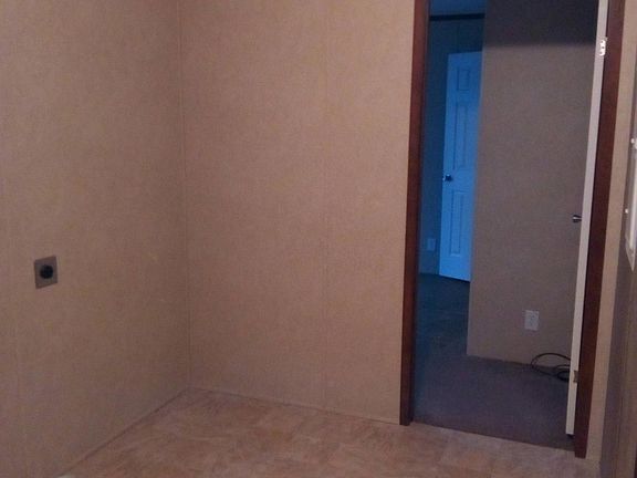 4th image of 215 Chelsee Pl #271