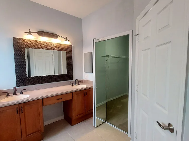 15035 Summit Place Cir — Photo 12