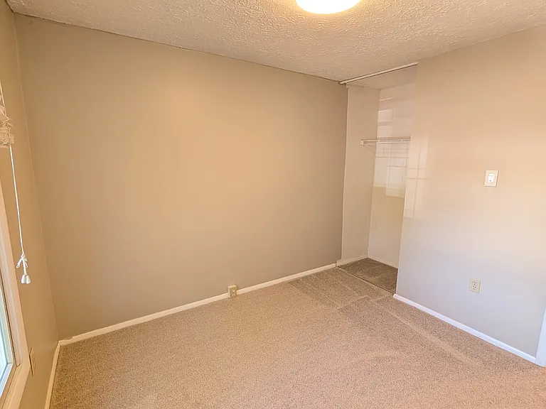 119 Sandalwood Ct — Photo 13