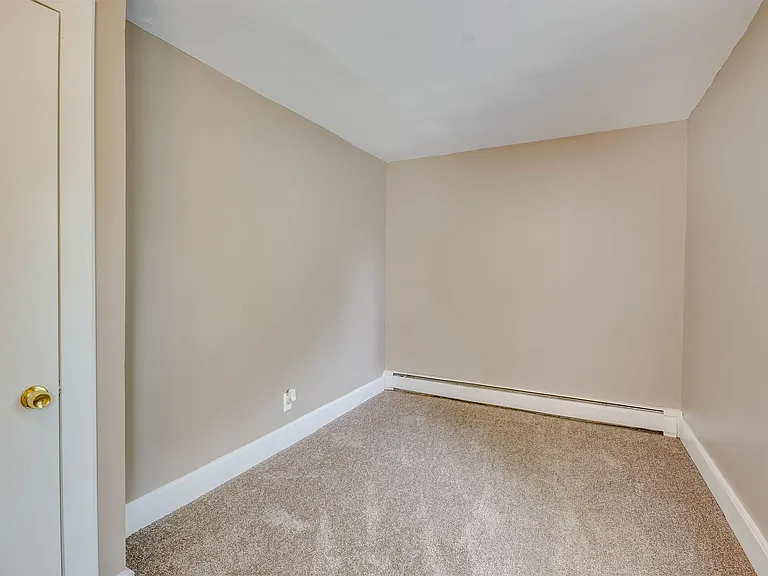 330 S Fairview St #A — Photo 8