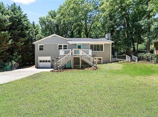 2711 Allen Rd, Charlotte, NC 28269