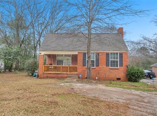 384 Perry Hill Rd, Montgomery, AL 36109