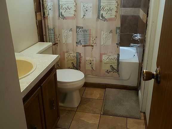 5th image of 740 Lupine Cir