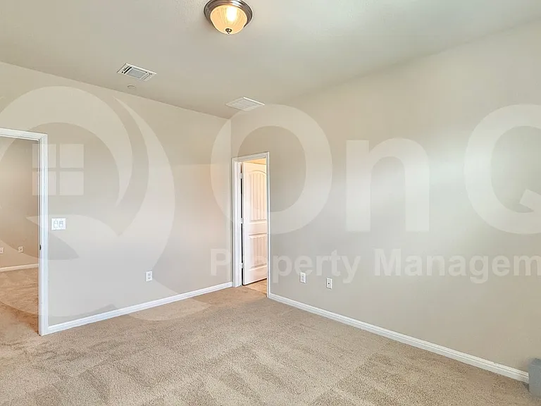 1001 Zodiac Ln #55 — Photo 7