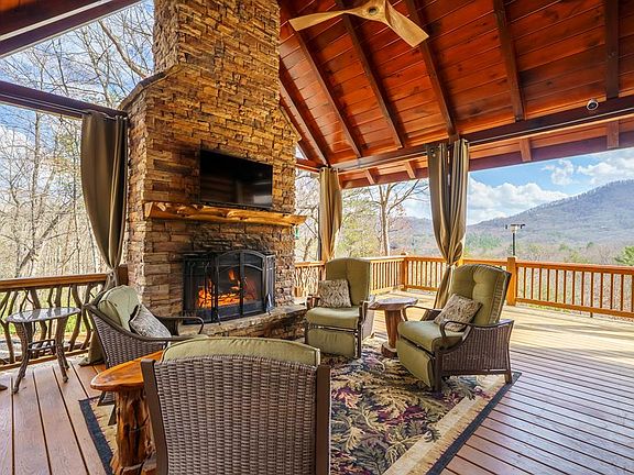 3rd image of 339 Birdseye Vw