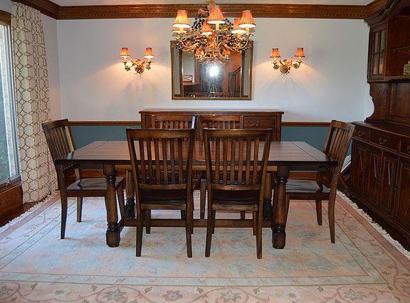 4th image of 611 Marian Sq