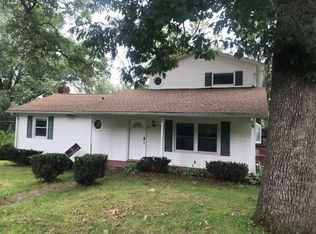 72 Staub Rd, Shavertown, PA 18708
