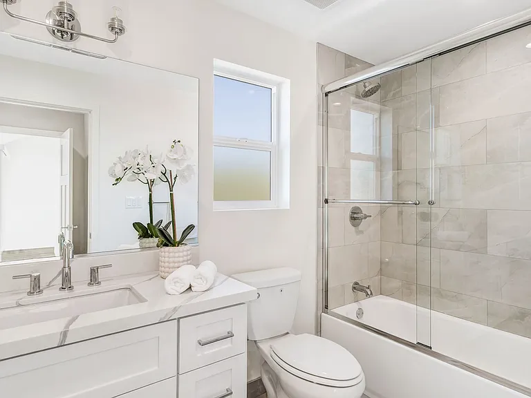 1819 Westholme Ave — Photo 12