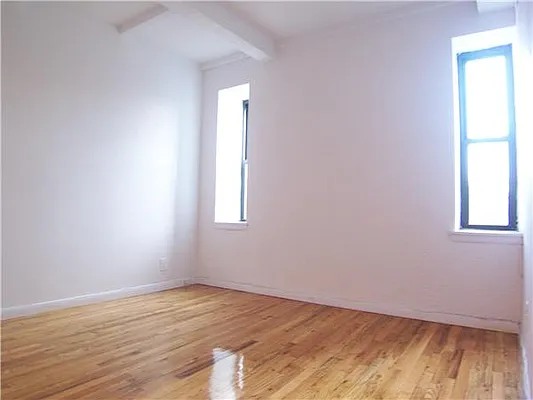 Rented by I & I New York | media 24