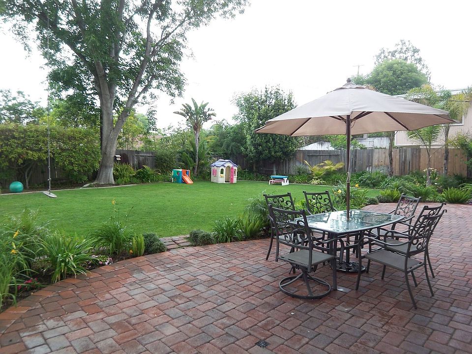2nd image of 7035 Hartcrest Dr