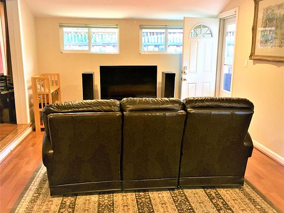 3rd image of 14274 Mulberry Dr