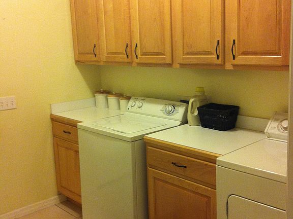 3rd image of 8694 Pine Ave