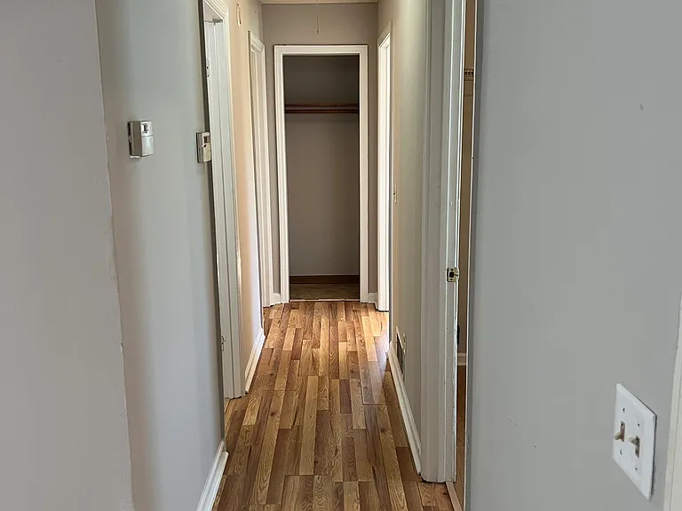 E Cherokee Dr — Photo 12