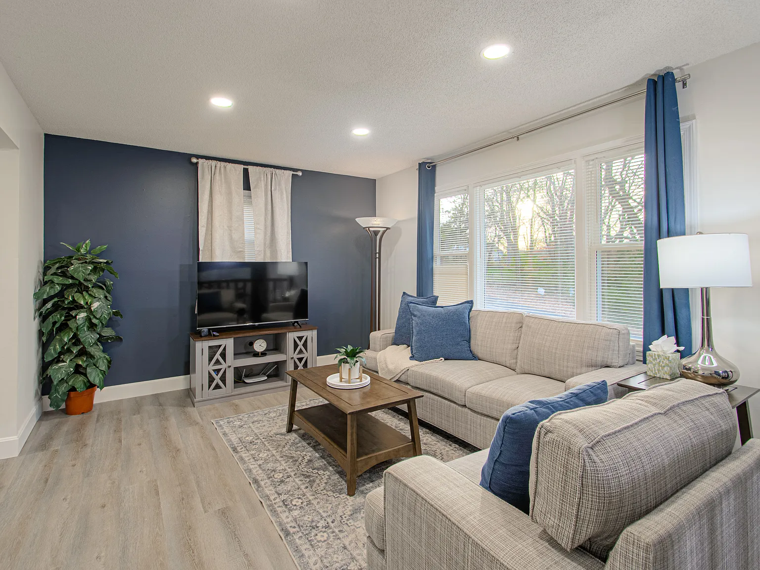 3 bed, 1440 sqft, $3,200 — Photo 4