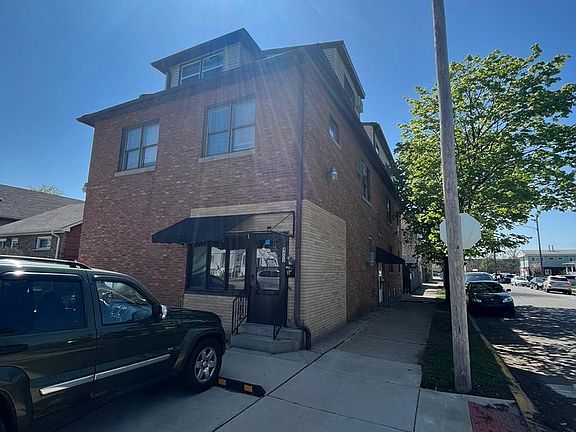 4th image of 4802 Walsh Ave
