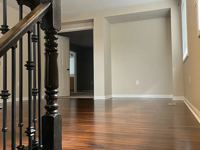 870 McEwan Dr — Photo 5