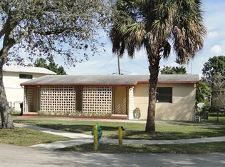 6469 Charleston St, Hollywood, FL 33024