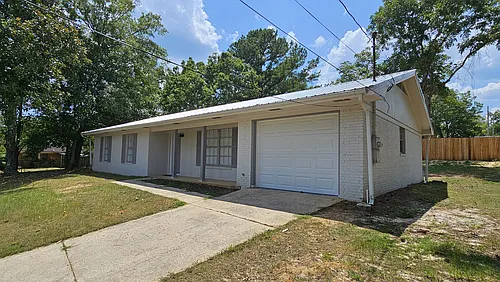 196 Bonnie Dr Photo 1