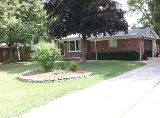189 Lange Dr, Troy, MI 48098