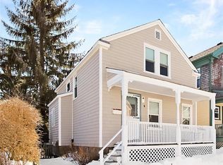 1 Conrad Ct, Newport, RI 02840