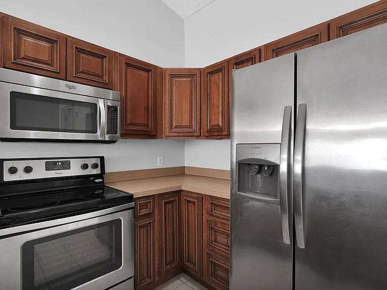 8305 Homeport Ct — Photo 22