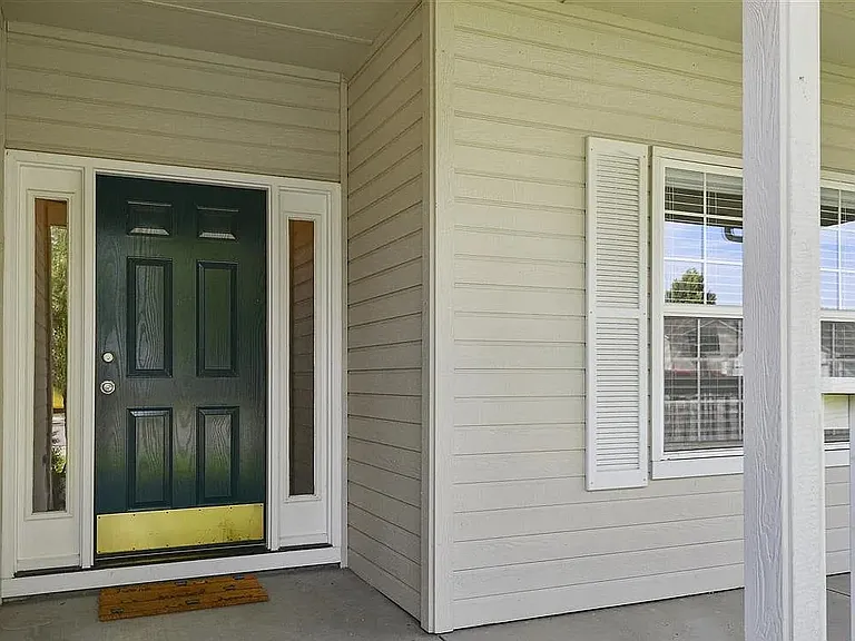 1845 E Griffon St — Photo 2