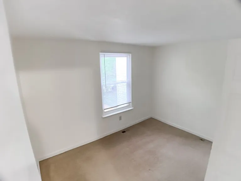 4210 Sterlingworth Dr — Photo 7