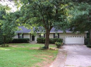 545 Rays Rd, Stone Mountain, GA 30083