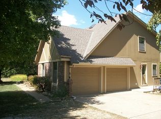 9220 Liggett Rd, Kansas City, KS 66109