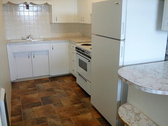 4th image of 2905 E Illinois Ave APT 3