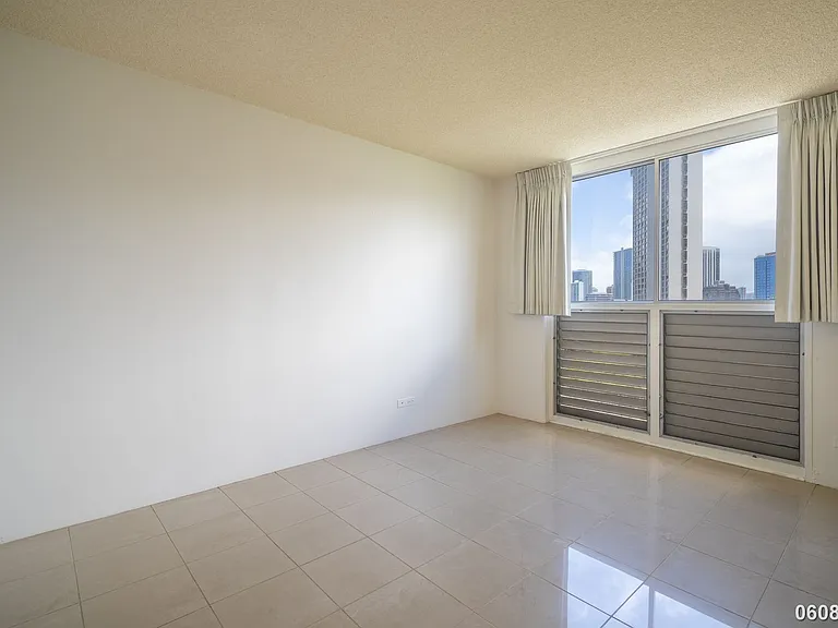 1676 Ala Moana Blvd #710 — Photo 21