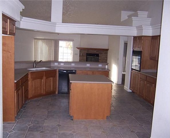 2nd image of 3550 Shawnee Ave