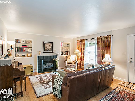 2nd image of 3326 Saint Mathews Dr