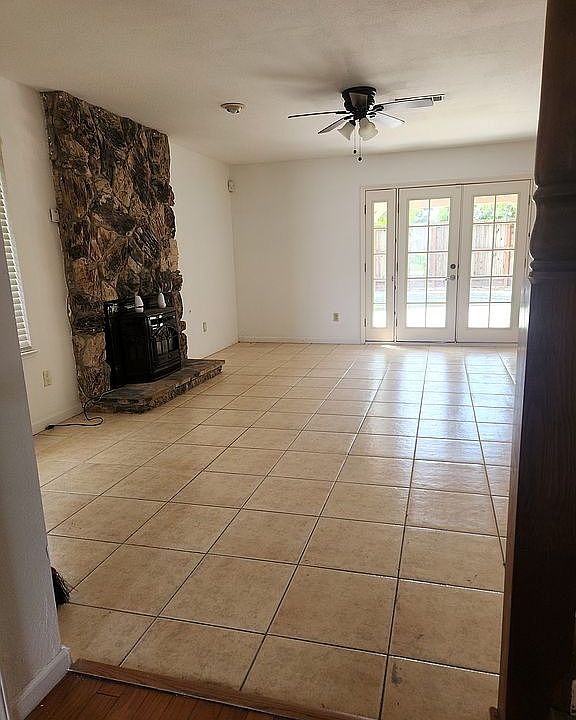 2nd image of 2156 Cheyenne Way