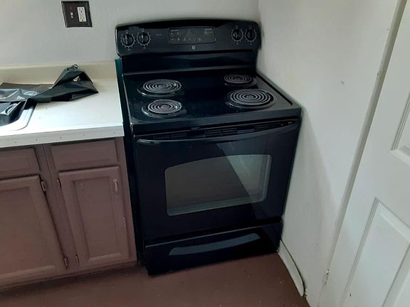 3rd image of 13 N Locust St APT A