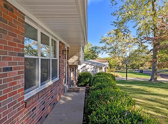 4th image of 11831 Craig View Dr