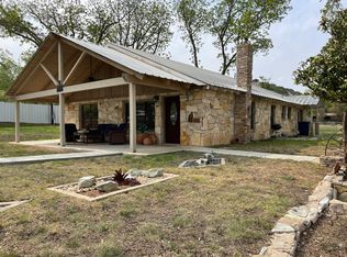 2322 College St, Junction, TX 76849