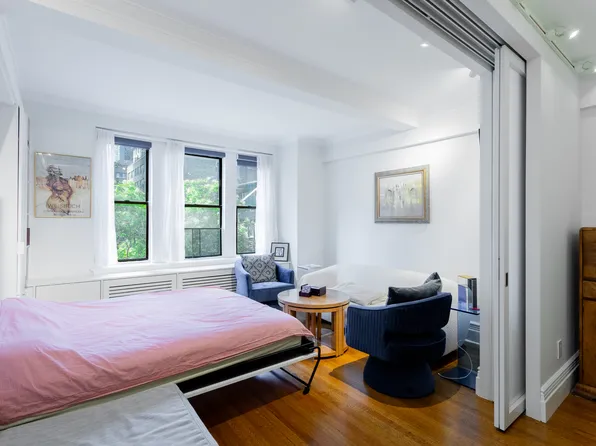 865 United Nations Plaza image 6 of 9