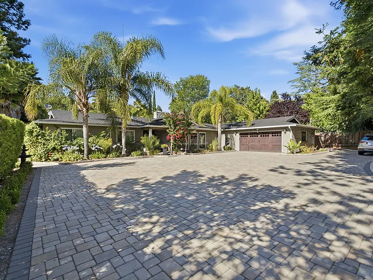 Diablo Rd — Photo 1