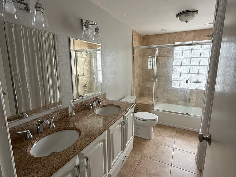 323 Sweetgum Ct — Photo 35