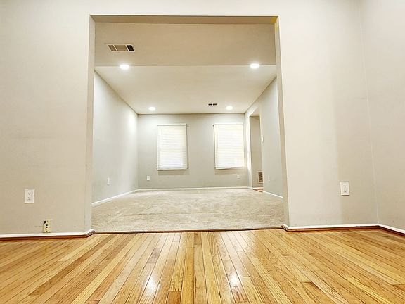 4th image of 7763 Durer Ct