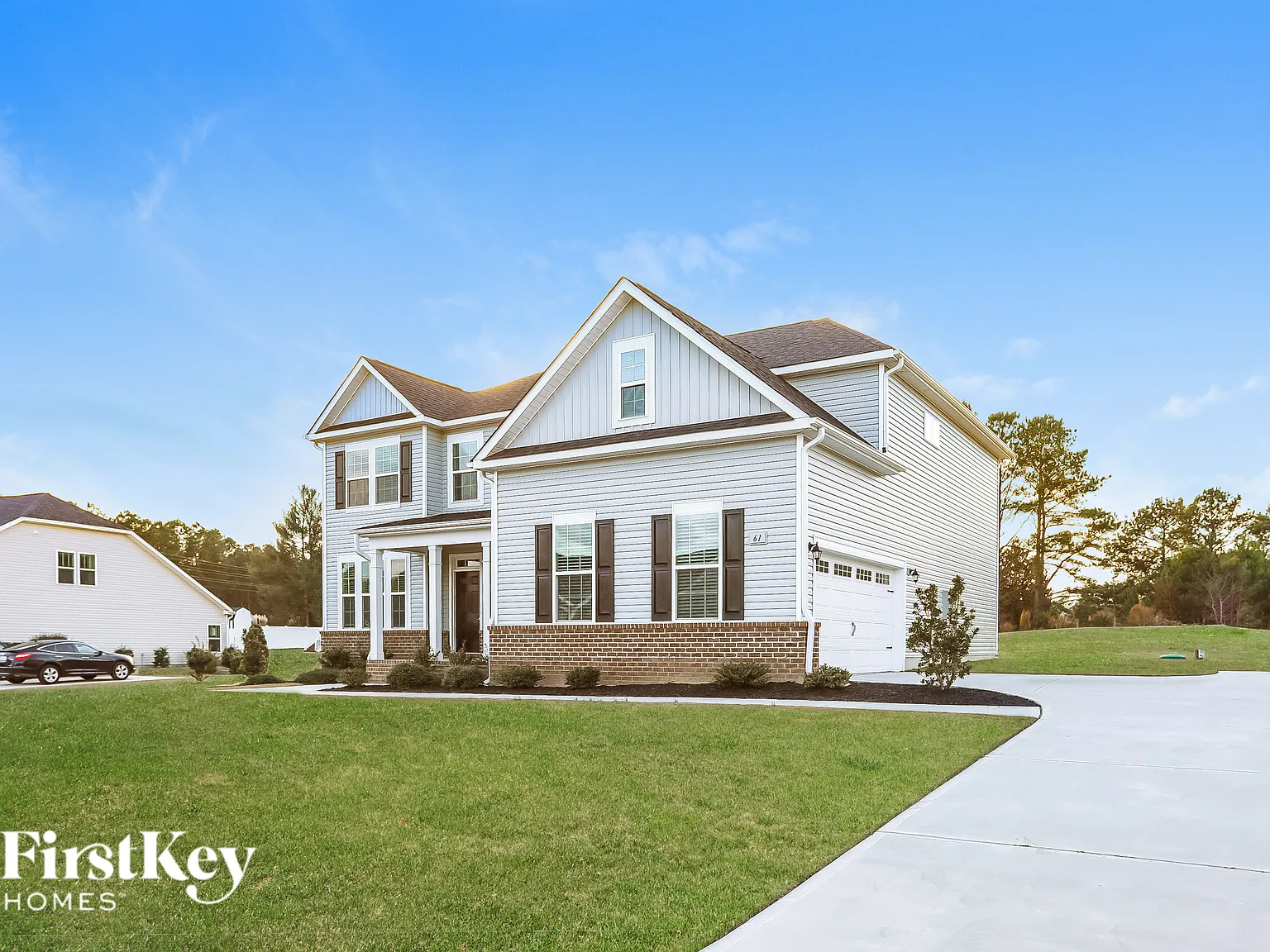 4 bed, 2.5 bath, 3411 sqft, $3,200 — Photo 2