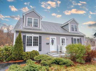 7 Liberty St #B, Merrimac, MA 01860